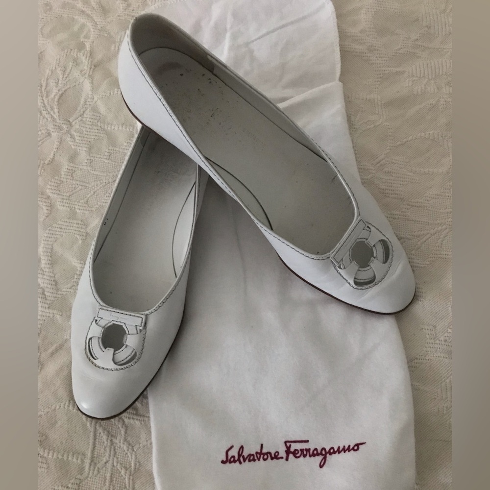 Salvatore Ferragamo flats